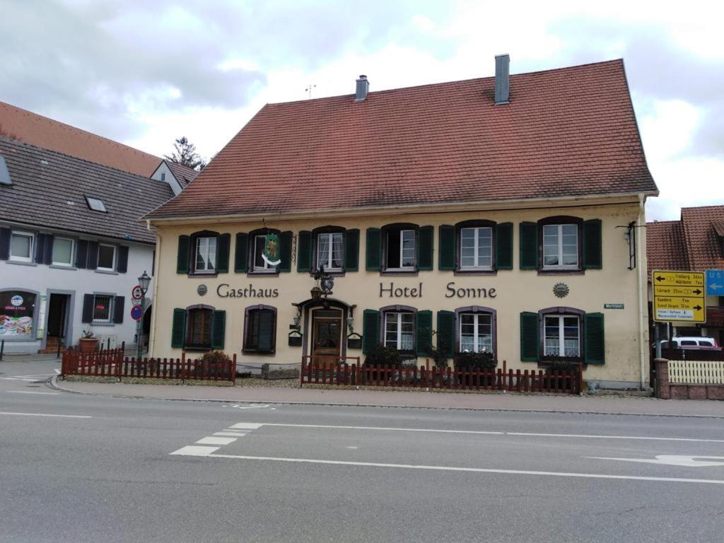 Gasthaus Sonne 施林根 外观 照片